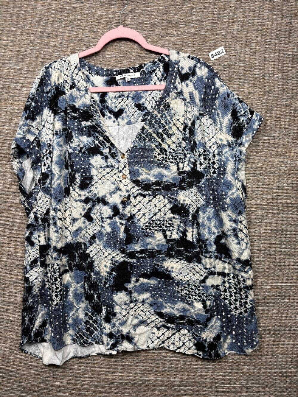 Rose + Olive Womens Short Sleeve Abstract Artsy Top Size 3X Lightweight Smocked